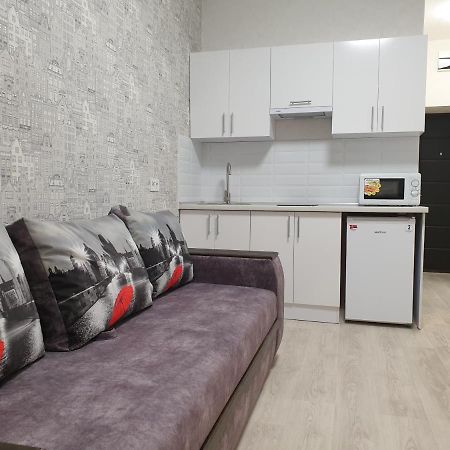Apart Hotel Malinovskogo Harkiv Dış mekan fotoğraf